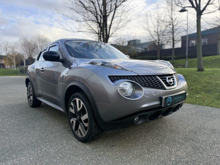 NISSAN JUKE <br> <h6 style='color:white;font-size:;'>1.6 n-tec Euro 5 5dr (17in Alloy)</h6>
