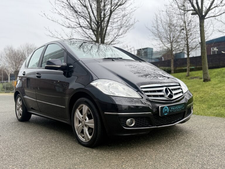 MERCEDES-BENZ A CLASS <br> <h6 style='color:white;font-size:;'>2.0 A180 CDI Avantgarde SE CVT 5dr</h6>