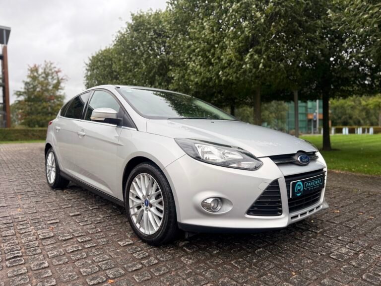 FORD FOCUS  1.0T EcoBoost Zetec Euro 5 (s/s) 5dr