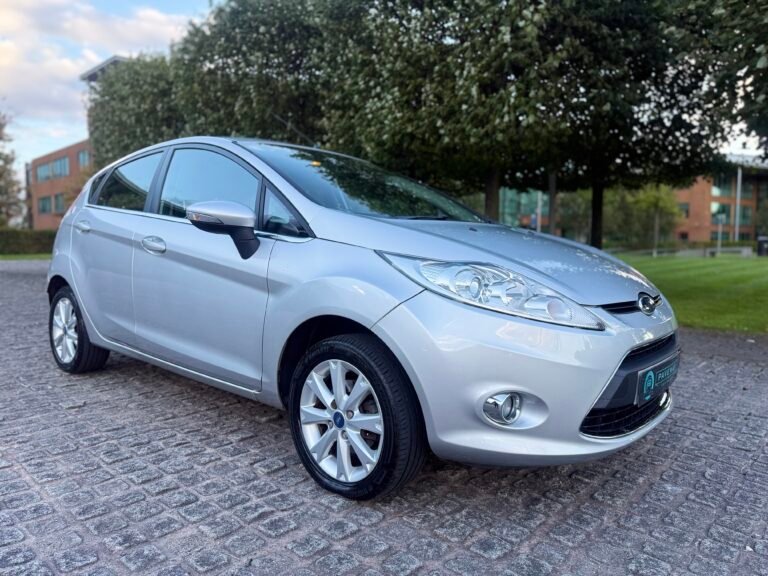 FORD FIESTA  1.4 Zetec 5dr